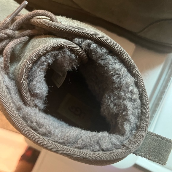 Ugg Neumel Gray size 11 mens - Picture 3 of 6